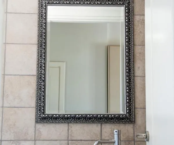 Filyra Xenonas * Leonídion